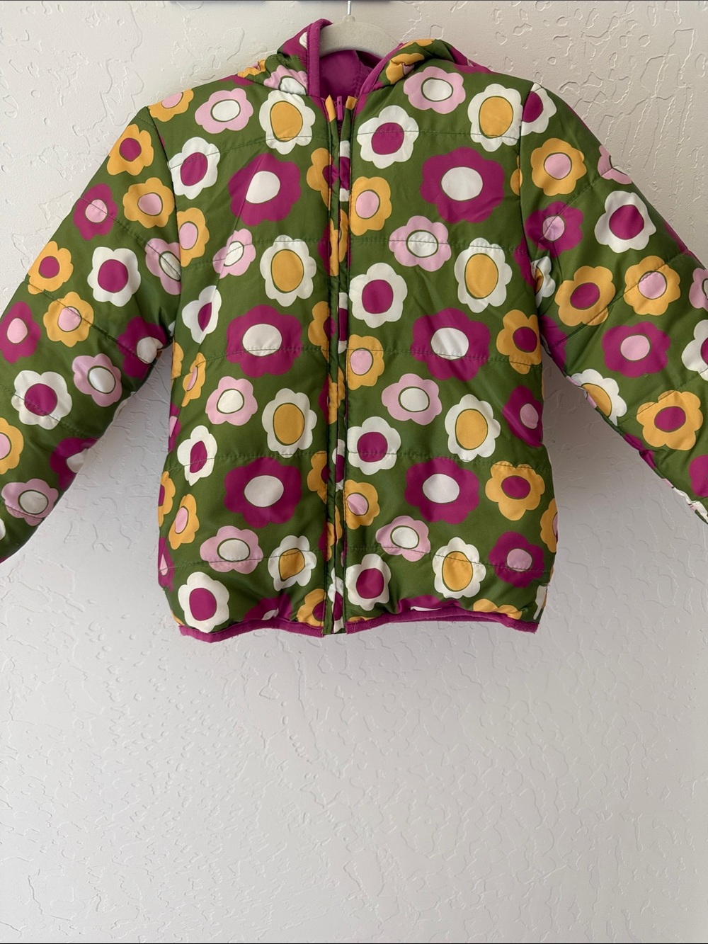 🌼 Epic Threads Reversible  Floral Magenta Puffer Jacket - 4T